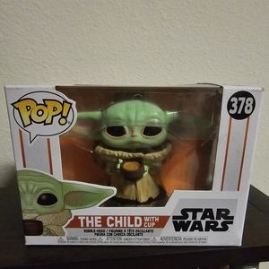 Funko Pop Star Wars: The Mandalorian - The Child with Cup